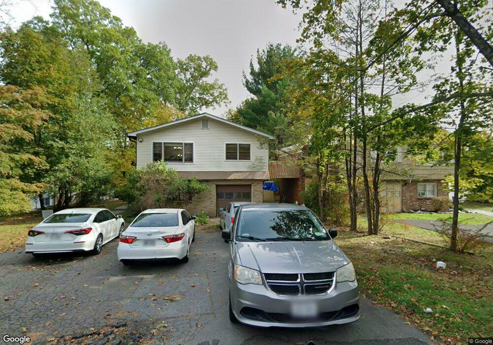 4 Cape Ct, Monsey, NY 10952 - photo 1