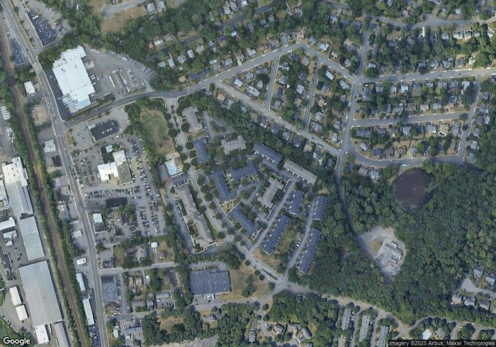 1068 Chedworth Cir, Mahwah, NJ 07430 - photo 1