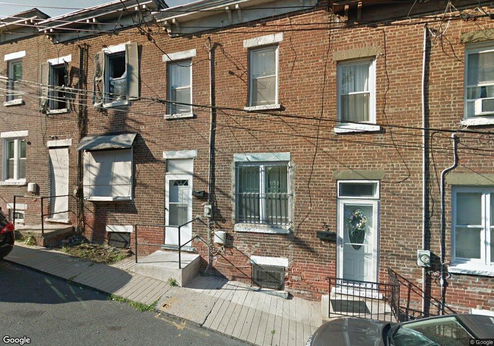 76 Moquette Row N, Yonkers, NY 10703 - photo 1