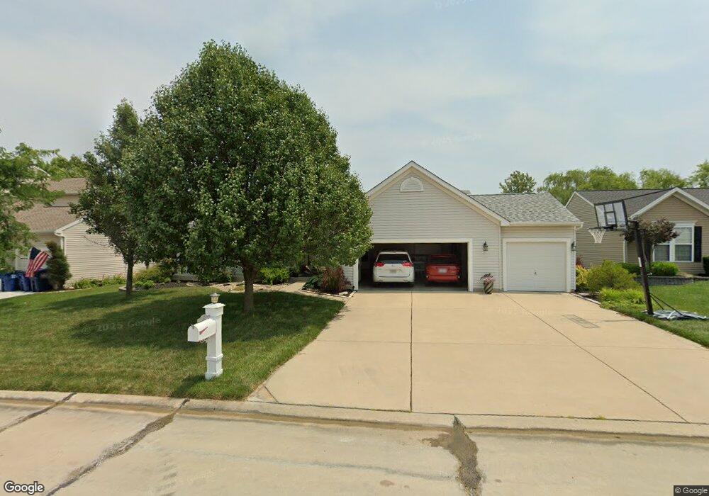 706 Brook Manor Ct, Lake Saint Louis, MO 63367 - photo 1