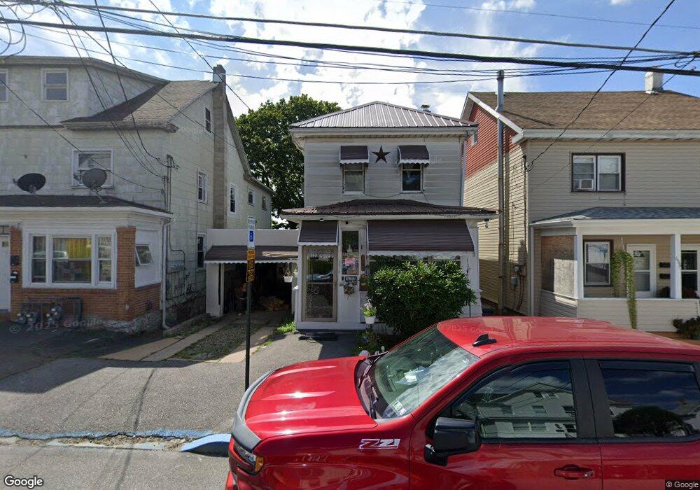 694 N Vine St, Hazleton, PA 18201 - photo 1