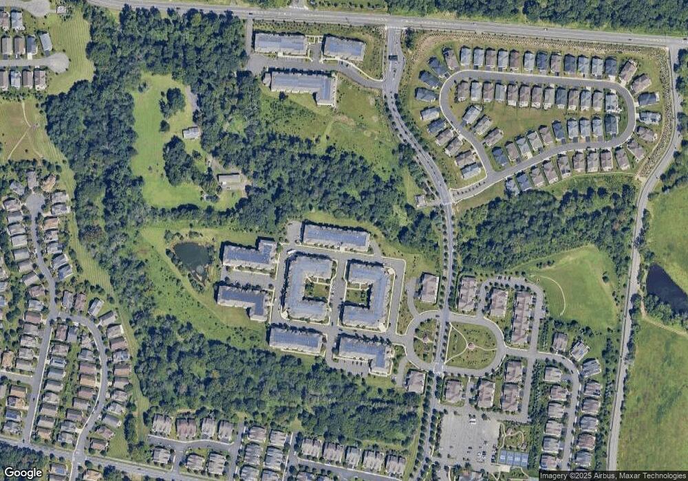 5302 Enclave Cir, Somerset, NJ 08873 - photo 1