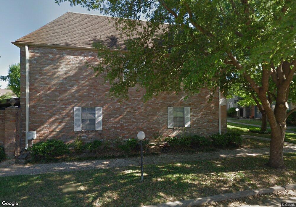 1325 Country Place Dr, Houston, TX 77079 - photo 1