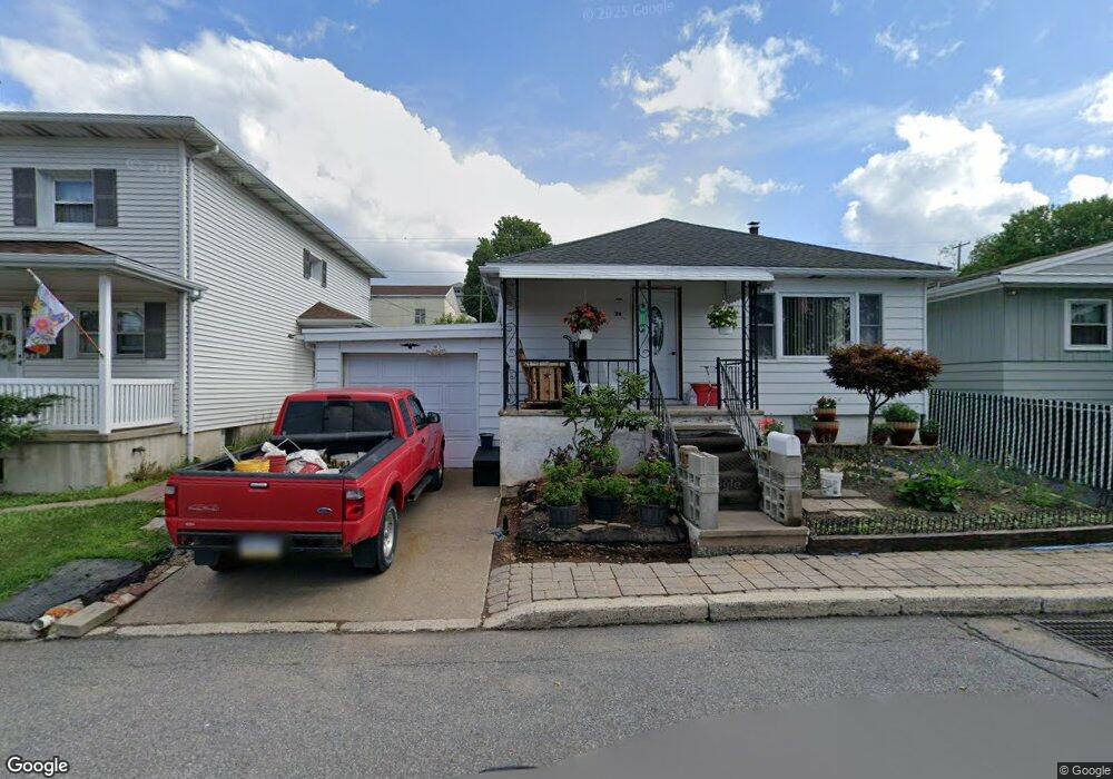 26 Grove St, McAdoo, PA 18237 - photo 1