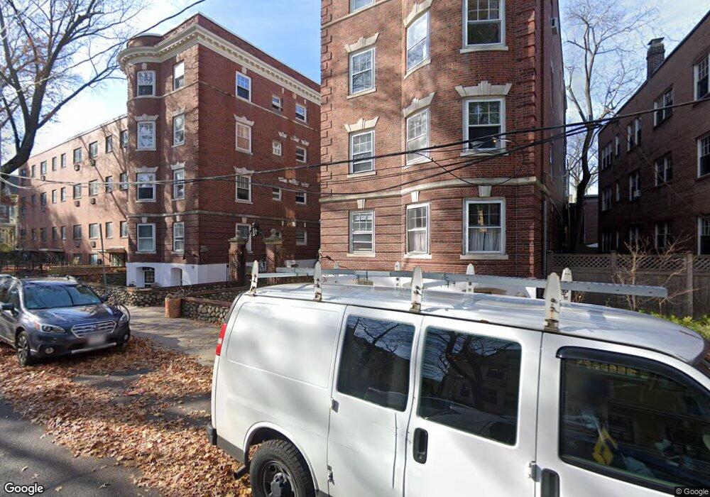 37 Lee St-Furnished unit 7-R, Cambridge, MA 02139 - photo 1