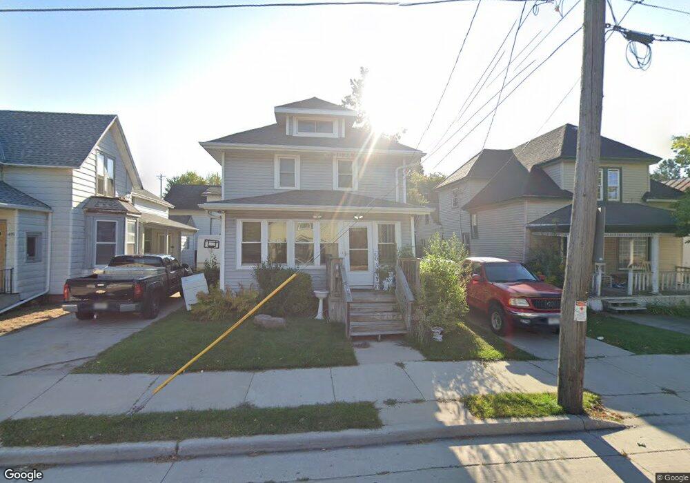 433 N 10th St, Manitowoc, WI 54220 - photo 1