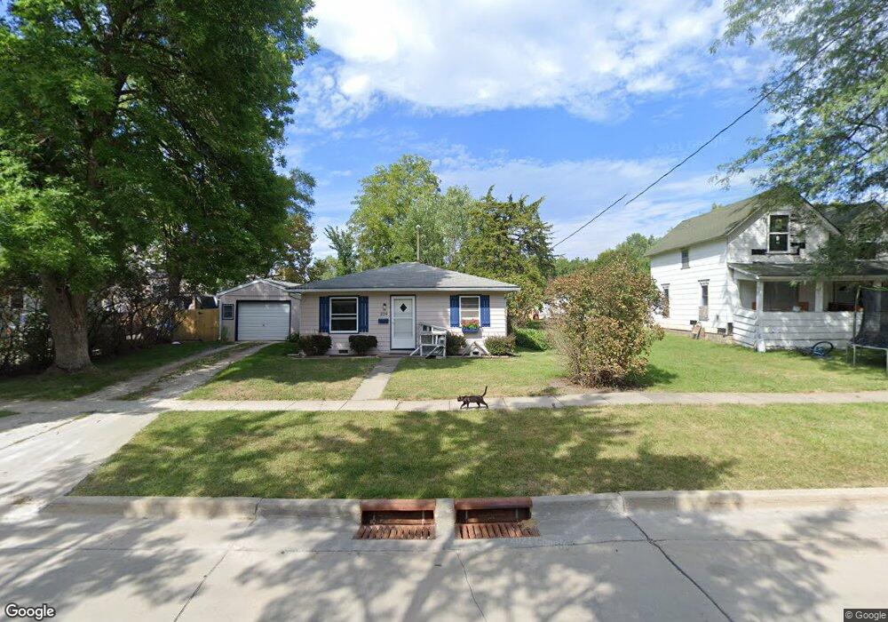 209 E Grant St, Osceola, IA 50213 - photo 1
