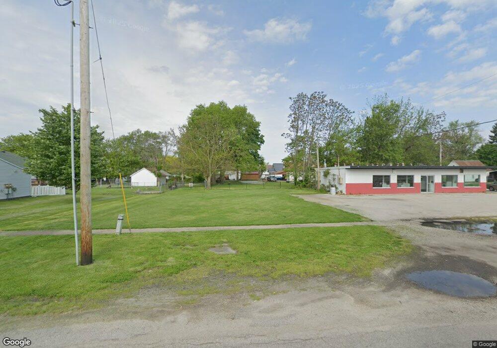 713-713 1/2 Marshall Ave, Mattoon, IL 61938 - photo 1
