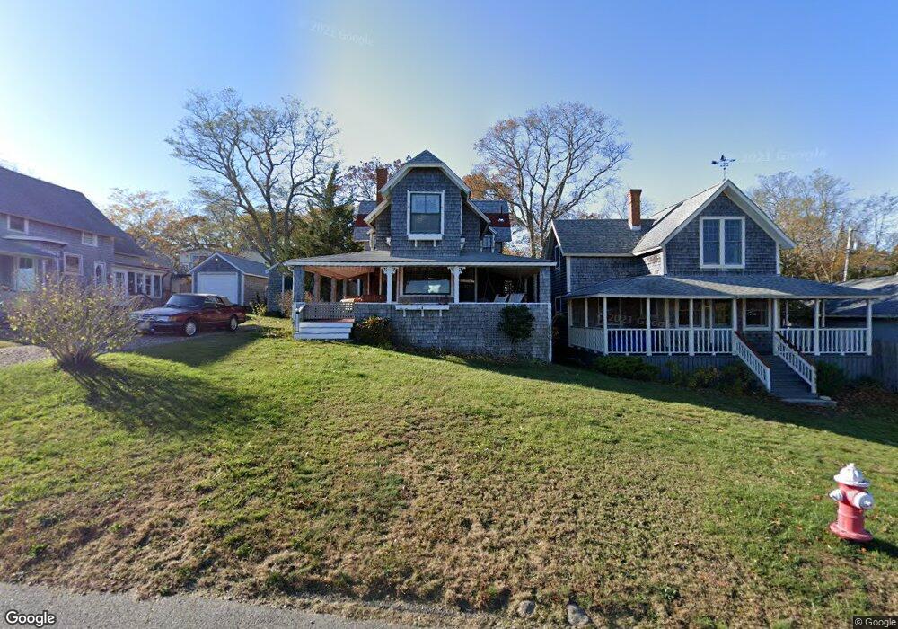 12 Chapman Ave, Vineyard Haven, MA 02568 - photo 1
