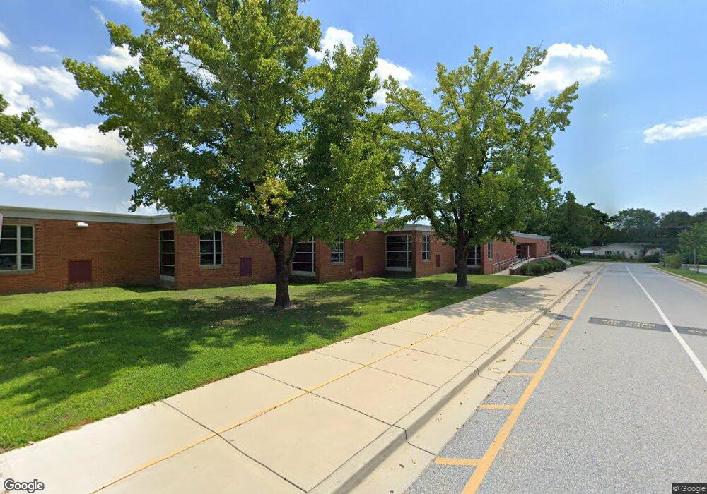 1035 Dumbarton Rd, Glen Burnie, MD 21060 - photo 1