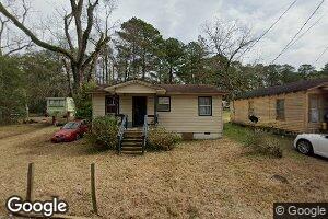 206 College St, Fort Gaines, GA 39851
