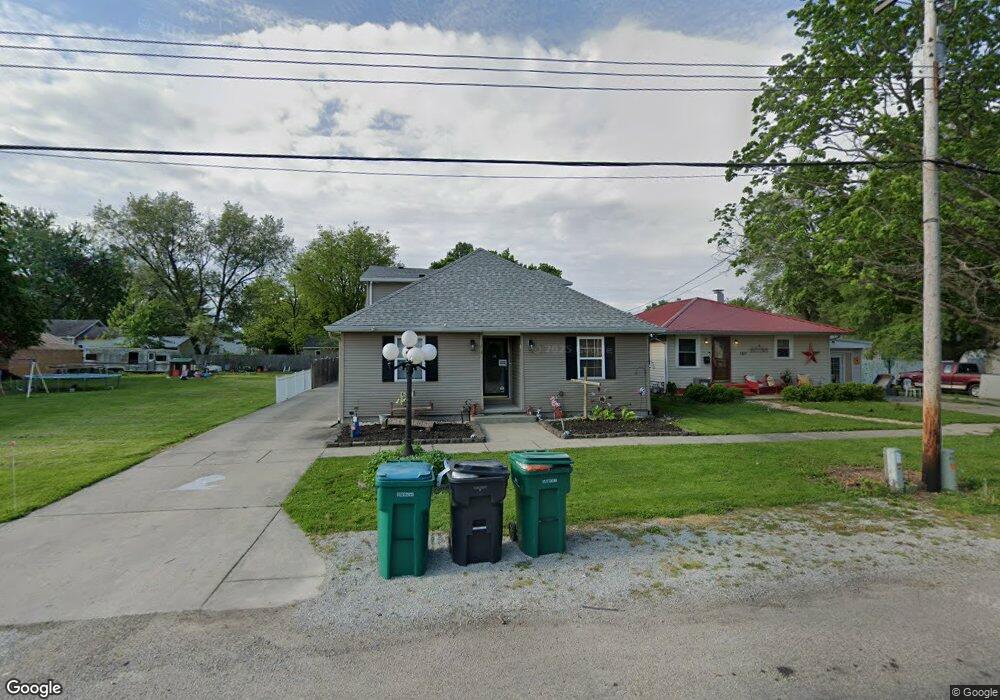 3213 Marion Ave, Mattoon, IL 61938 - photo 1