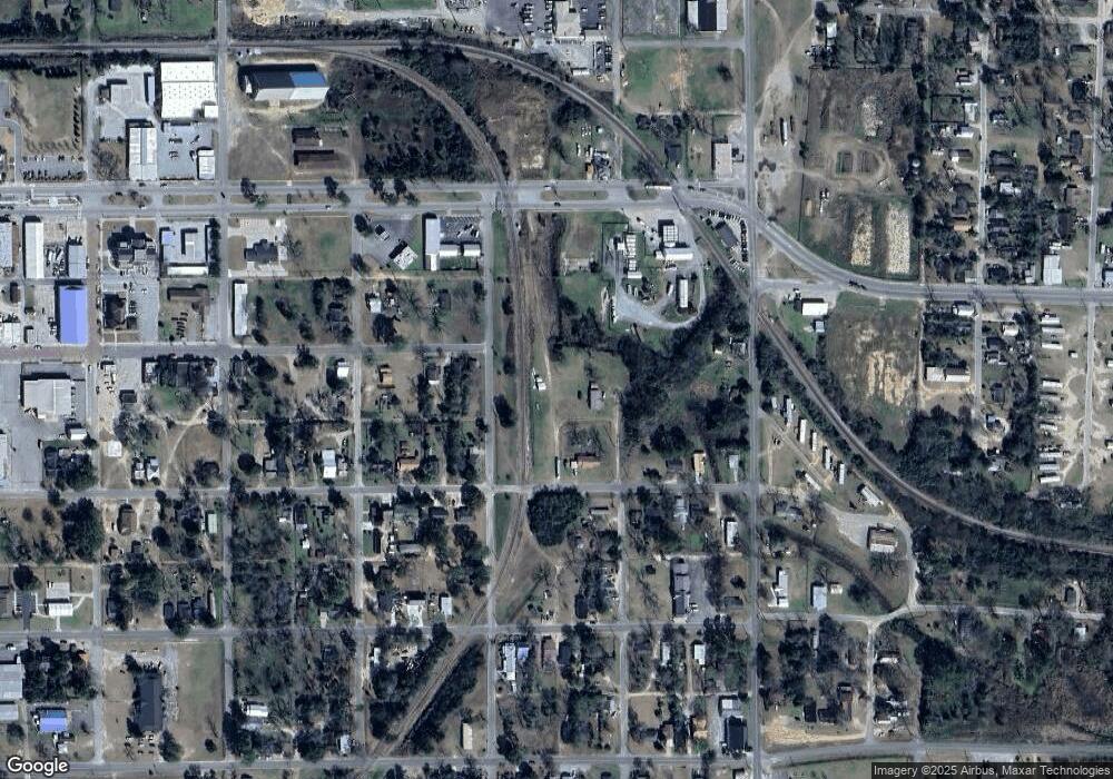 116 Pine Needle Rd, Fitzgerald, GA 31750 - photo 1