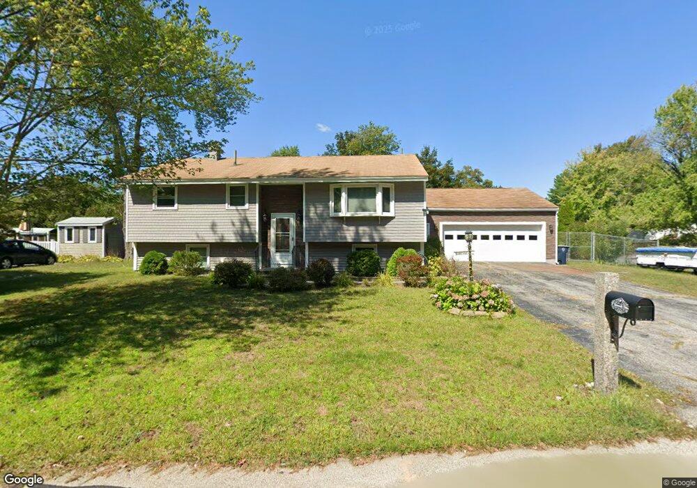 12 Yarmouth Dr, Nashua, NH 03062 - photo 1