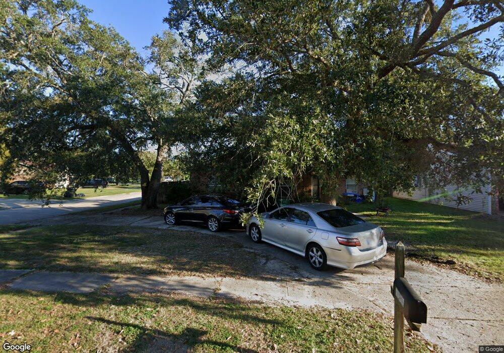 1420 Admiral Nelson Dr, Slidell, LA 70461 - photo 1