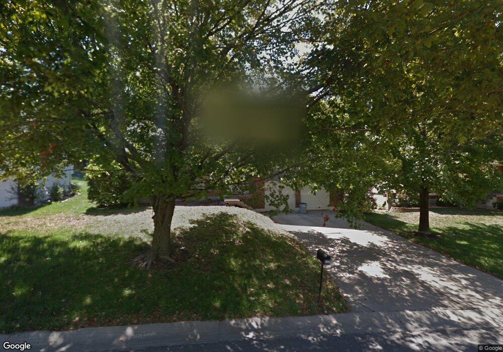 1824 NW Willowbrook Dr, Blue Springs, MO 64015 - photo 1