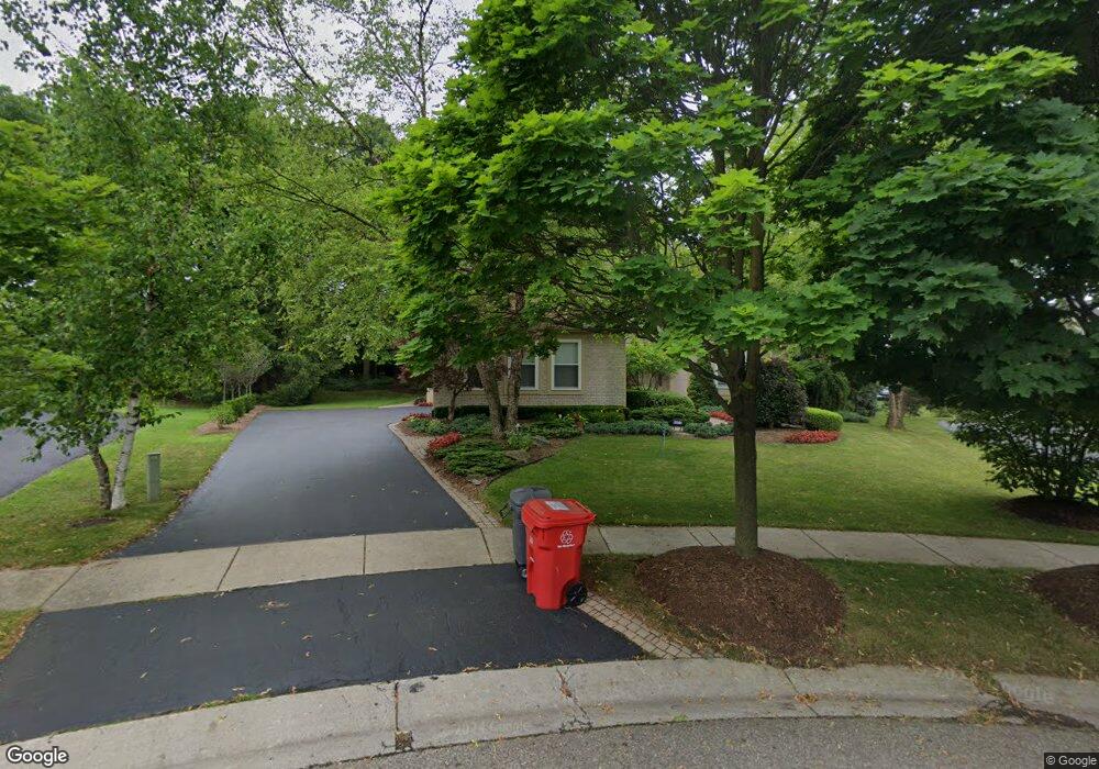 4577 Appletree Ct, West Bloomfield, MI 48323 - photo 1