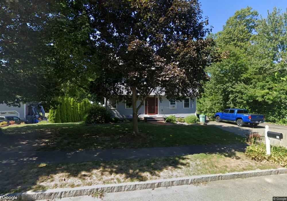 31 Sheffield Dr, Braintree, MA 02184 - photo 1