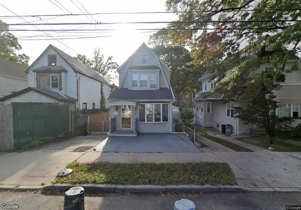 109-40 175th St, Jamaica, NY 11433 - photo 1