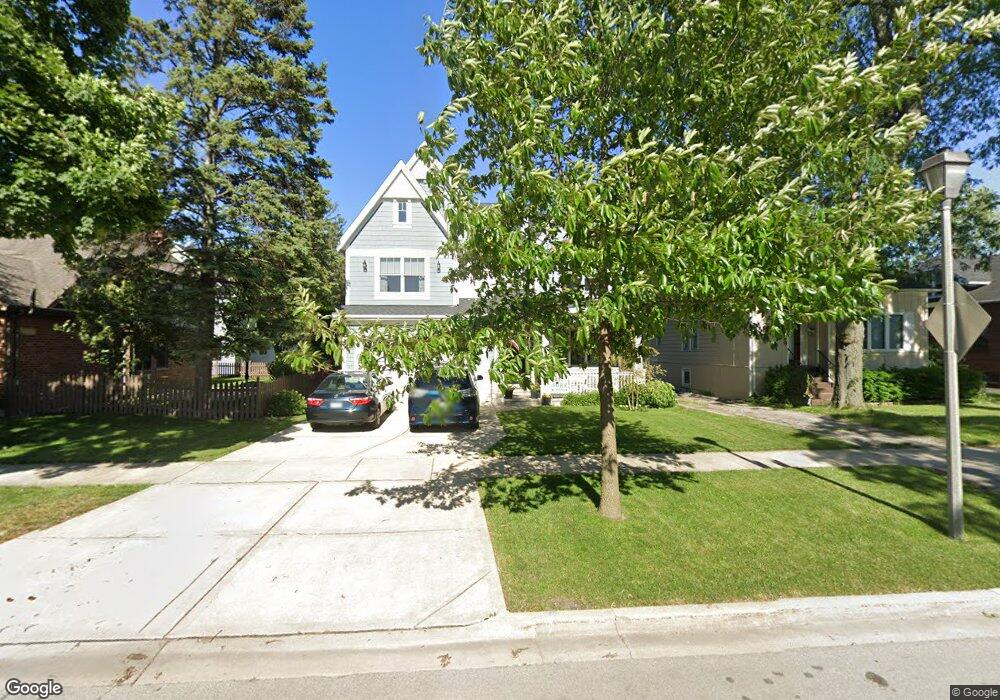 383 N Maple Ave, Elmhurst, IL 60126 - photo 1