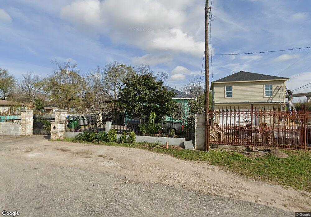 3507 Caplin St, Houston, TX 77026 - photo 1