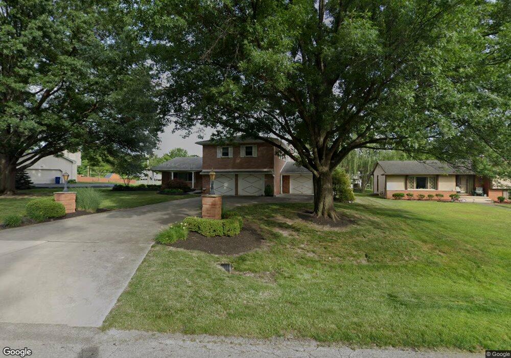 6091 Cherry Hill Dr, Columbus, OH 43213 - photo 1