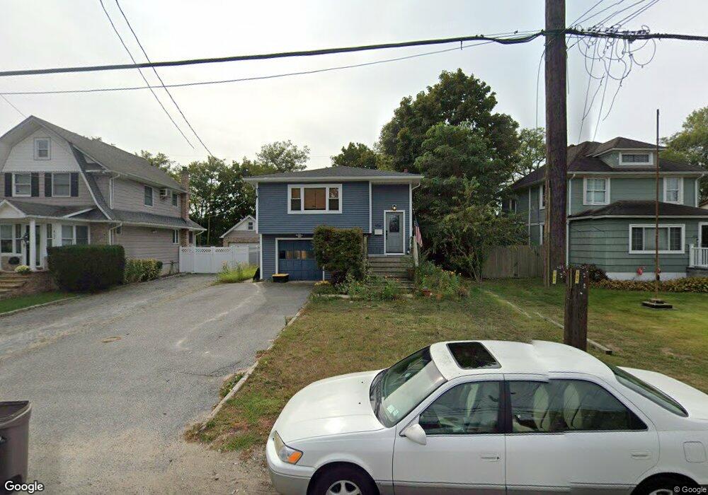 456 Moffitt Blvd, Islip, NY 11751 - photo 1