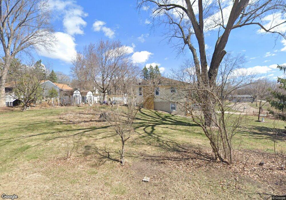 5621 N Glen Moor Rd, Minnetonka, MN 55345 - photo 1