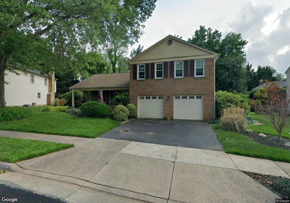 9919 Marquand Dr, Burke, VA 22015 - photo 1