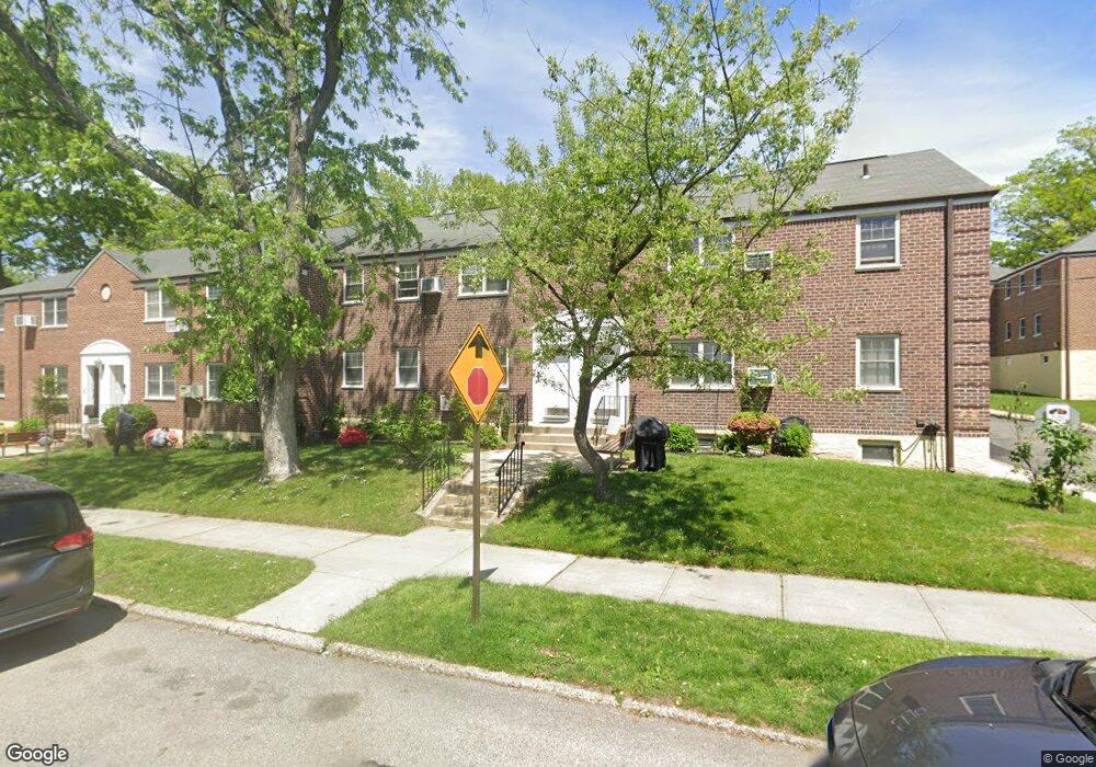 6009 251st St unit upper, Little Neck, NY 11362 - photo 1