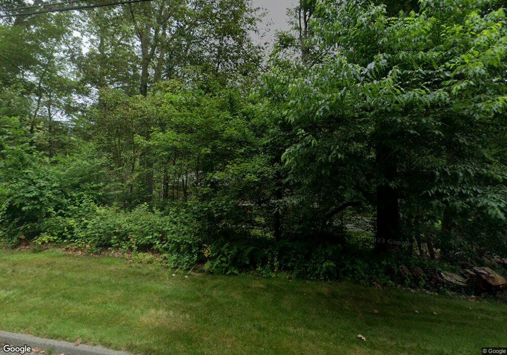 141 Country Club Rd, Stamford, CT 06903 - photo 1