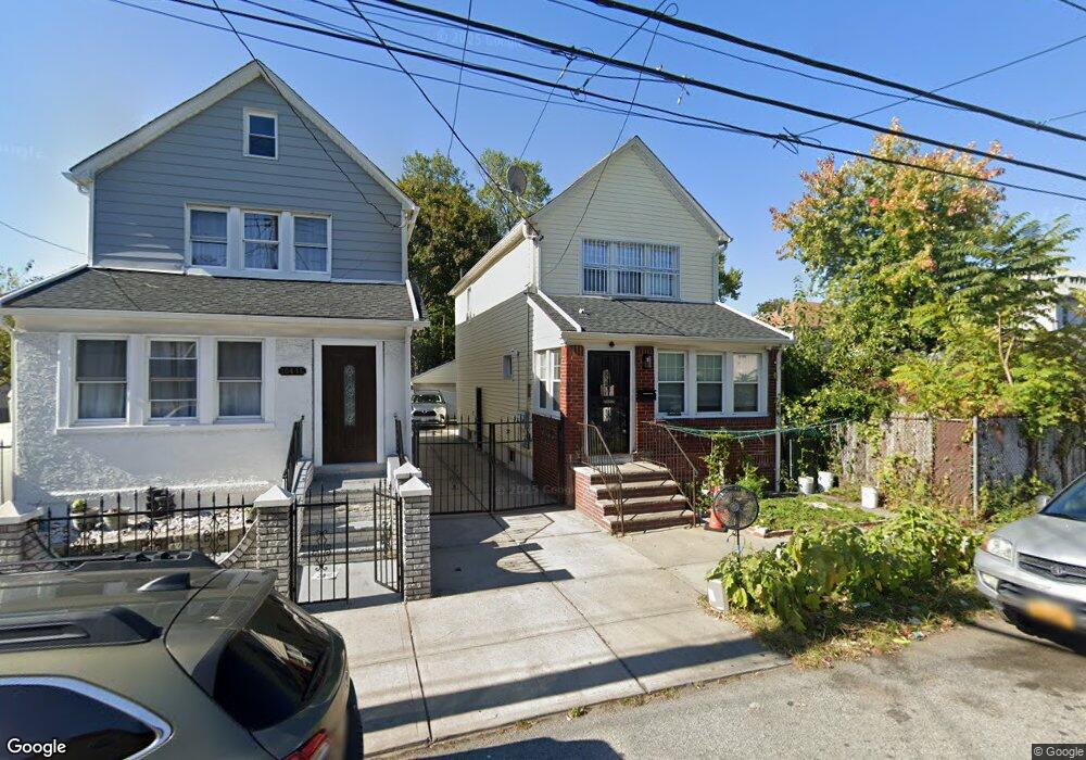 10414 171st St, Jamaica, NY 11433 - photo 1