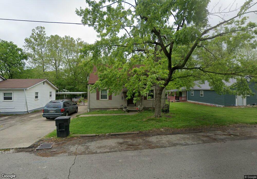 2404 Jollissaint Ave, New Albany, IN 47150 - photo 1