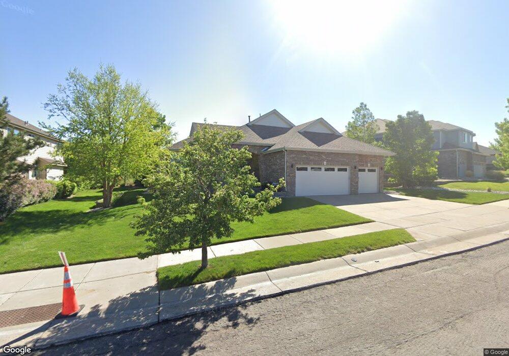 22257 E Peakview Dr, Aurora, CO 80016 - photo 1