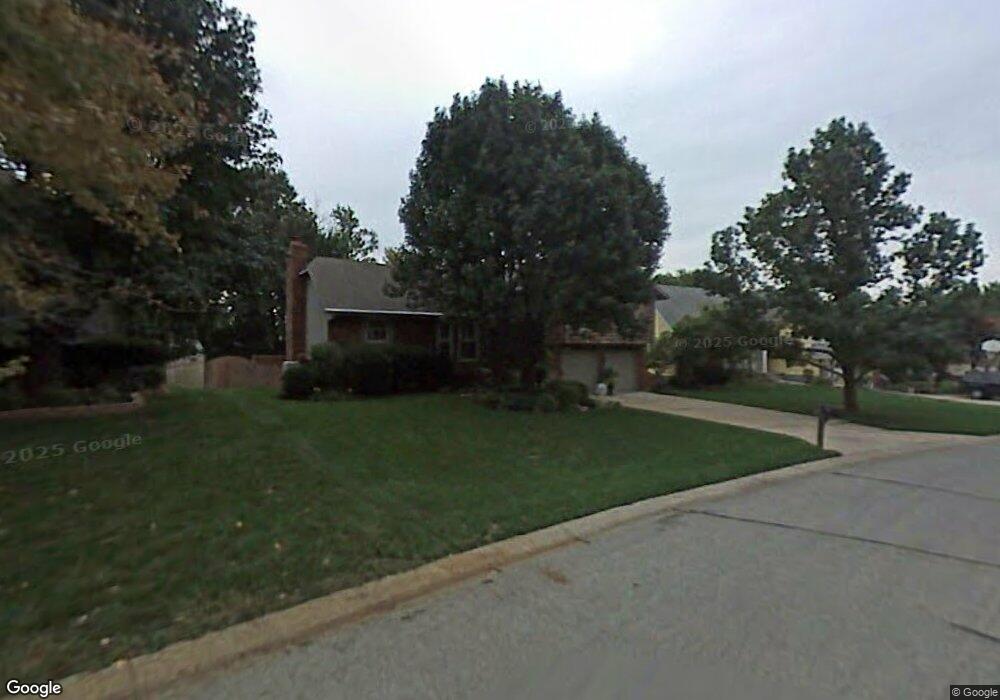 6427 Mullen Rd, Shawnee, KS 66216 - photo 1