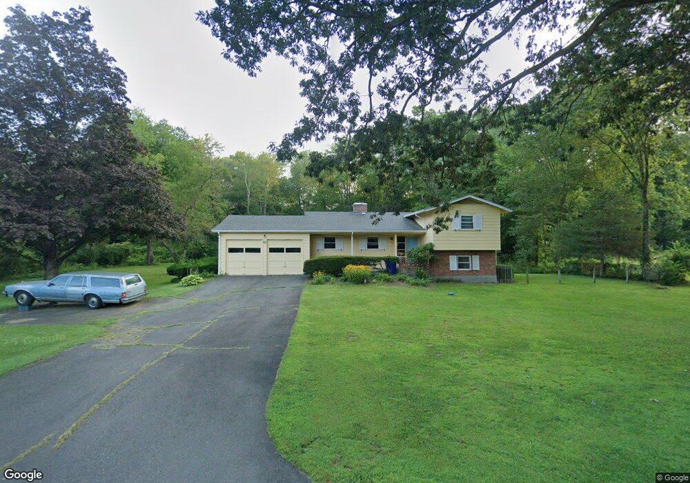 102 Wadhams Rd, Bloomfield, CT 06002 - photo 1