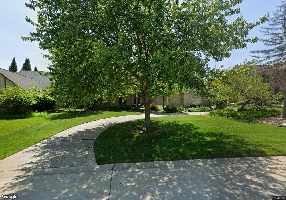 3589 Charlwood Dr, Rochester Hills, MI 48306 - photo 1