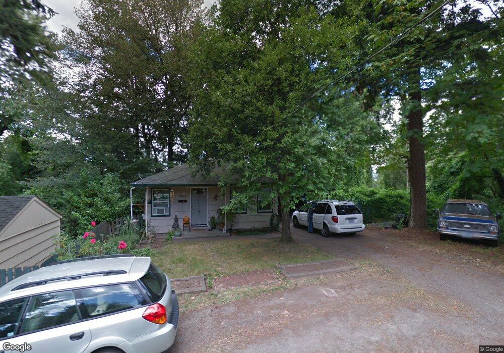 1679 Pine St, Lake Oswego, OR 97034 - photo 1