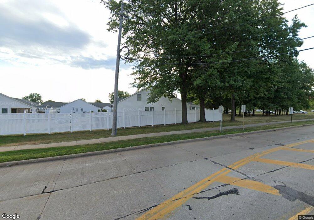 120 Waters Way Dr unit 20, Willowick, OH 44095 - photo 1