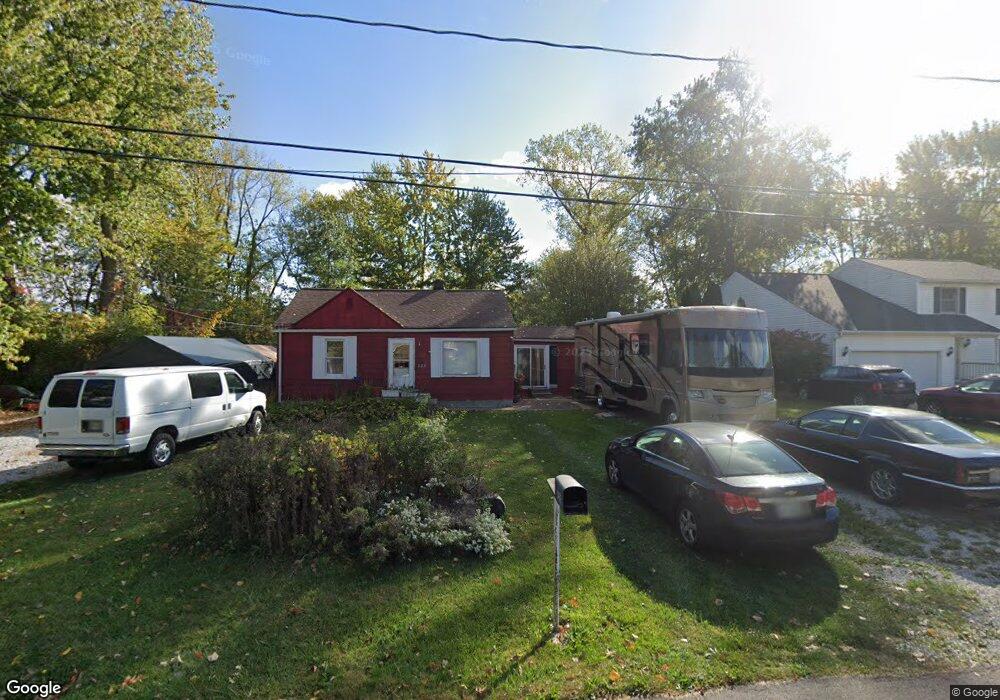 623 Treadway Blvd, Sheffield Lake, OH 44054 - photo 1