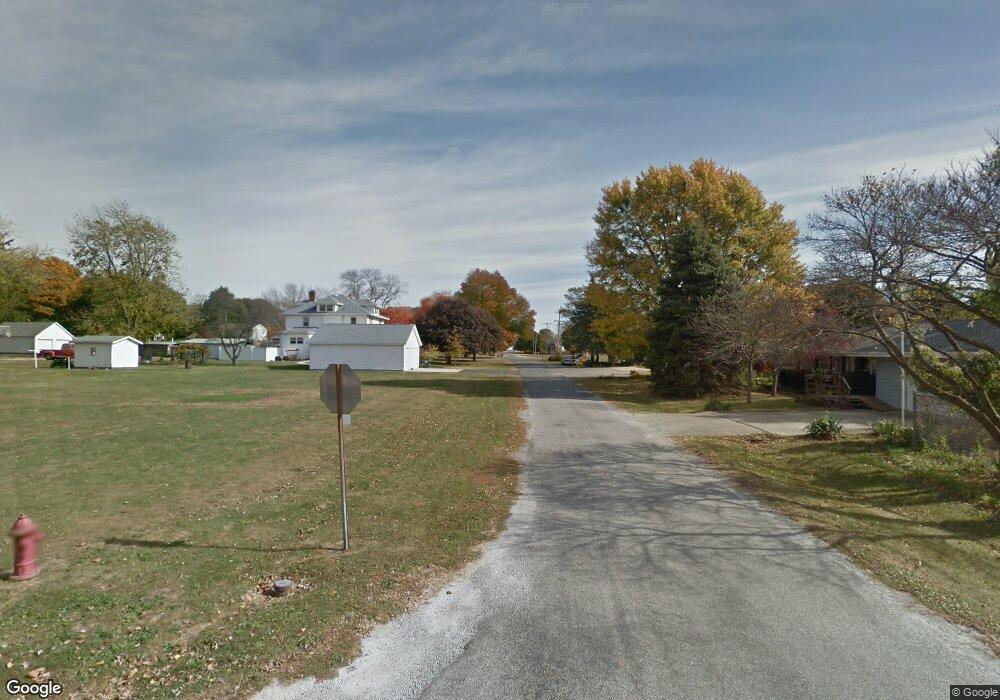 104 W Mckinley St, Philo, IL 61864 - photo 1