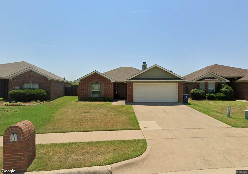 4737 Topaz Ln, Granbury, TX 76049 - photo 1