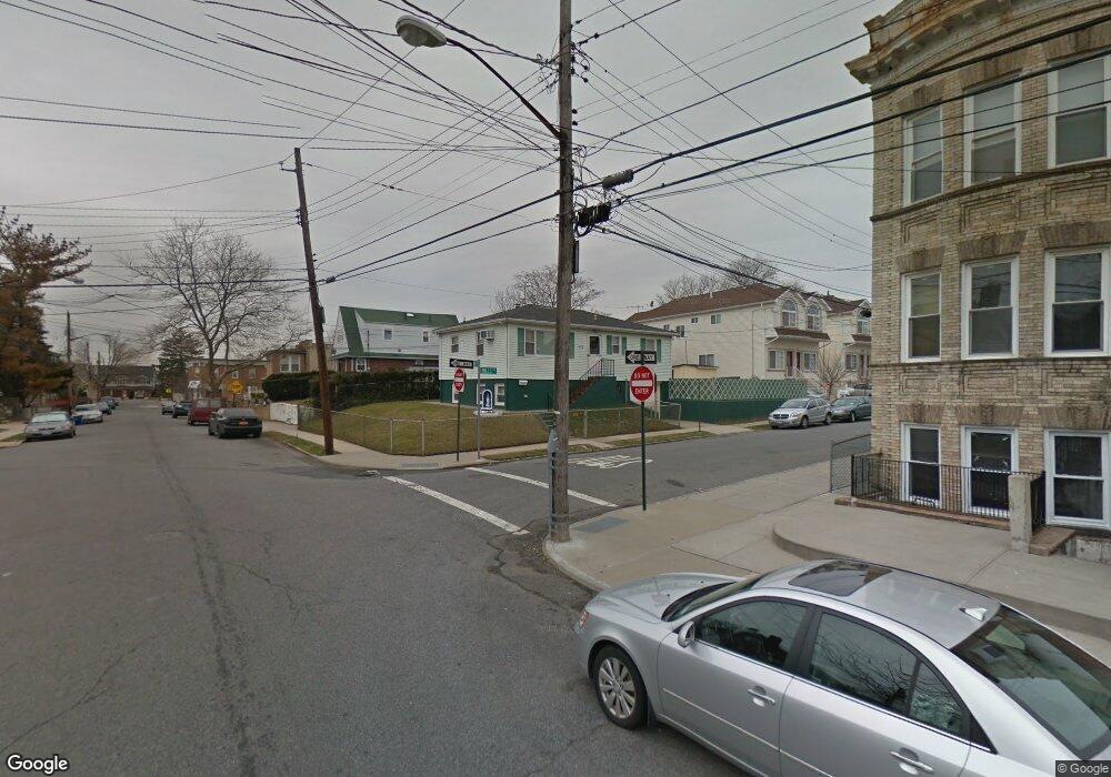 42 Mills Ave, Staten Island, NY 10305 - photo 1