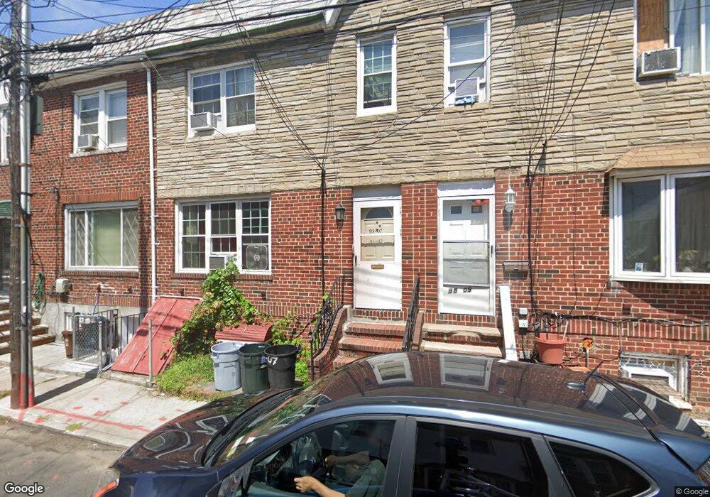 9507 Woodhaven Ct, Ozone Park, NY 11416 - photo 1