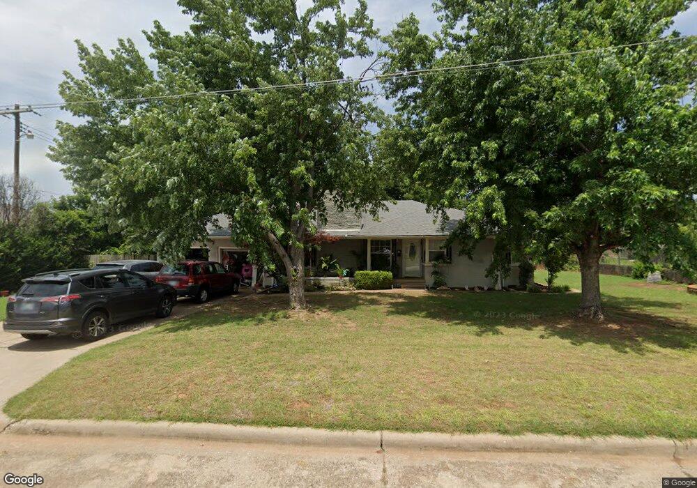 905 Westgate Rd, Duncan, OK 73533 - photo 1