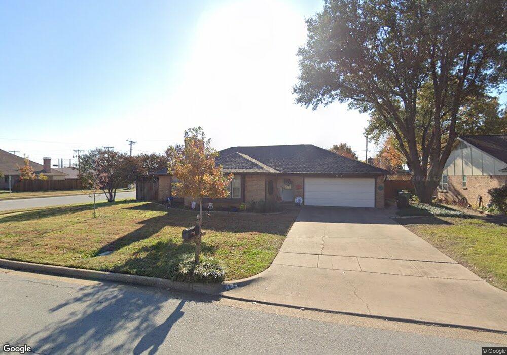301 Mountainview Dr, Hurst, TX 76054 - photo 1