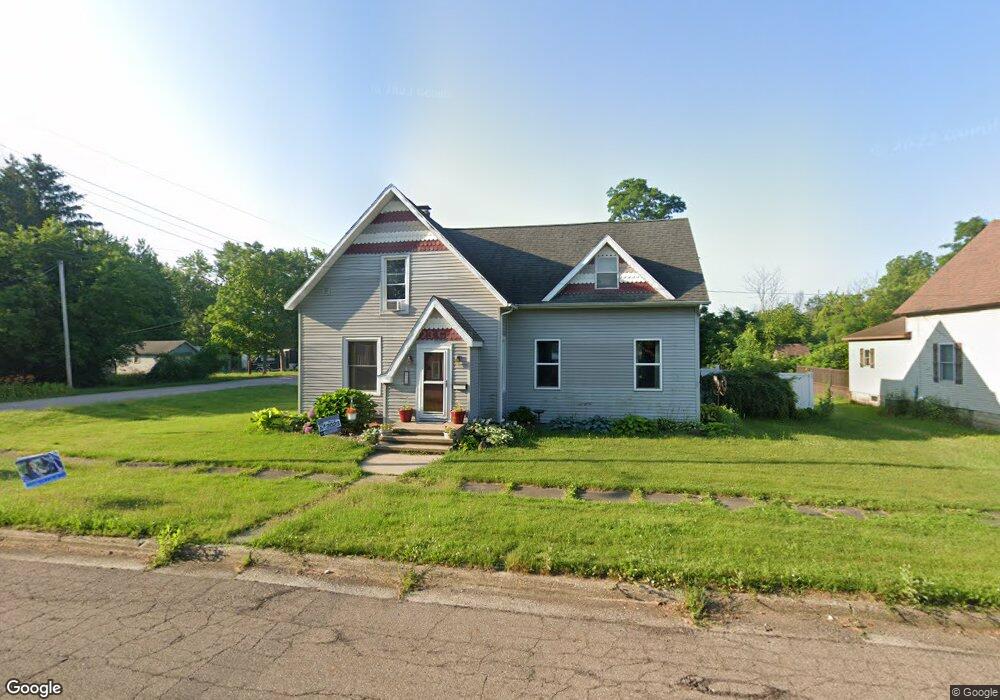 212 Maple St, Three Oaks, MI 49128 - photo 1