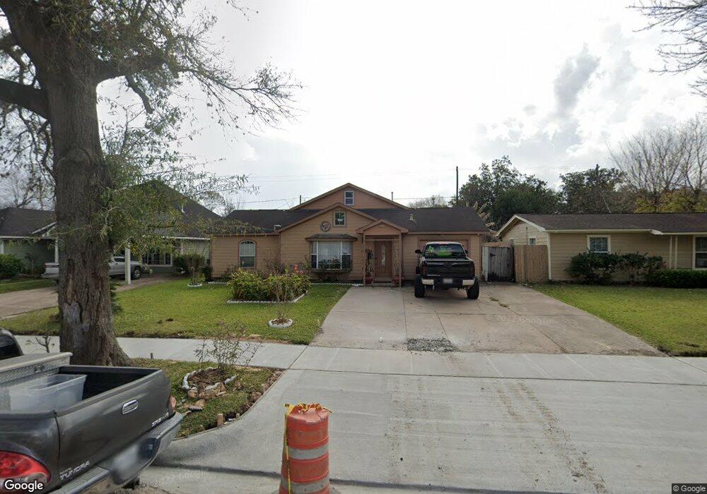 7630 Hereford St, Houston, TX 77087 - photo 1