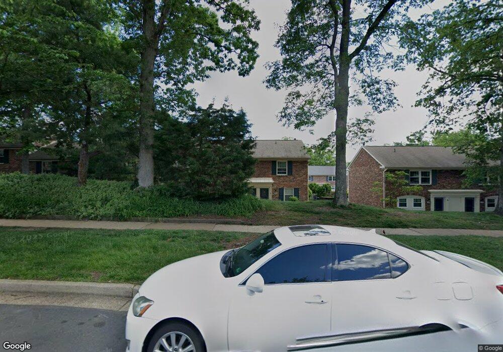 8382 Forrester Blvd unit 548, Springfield, VA 22152 - photo 1