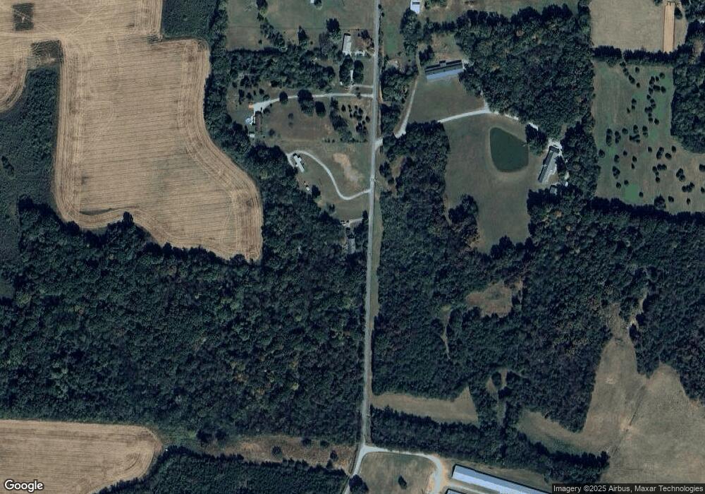 286 Comstock Rd, Shelbyville, TN 37160 - photo 1